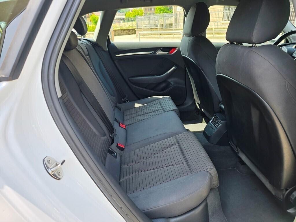 Audi A3 SPORTBACK 35 2.0 TDI 150CV S TRONIC Design