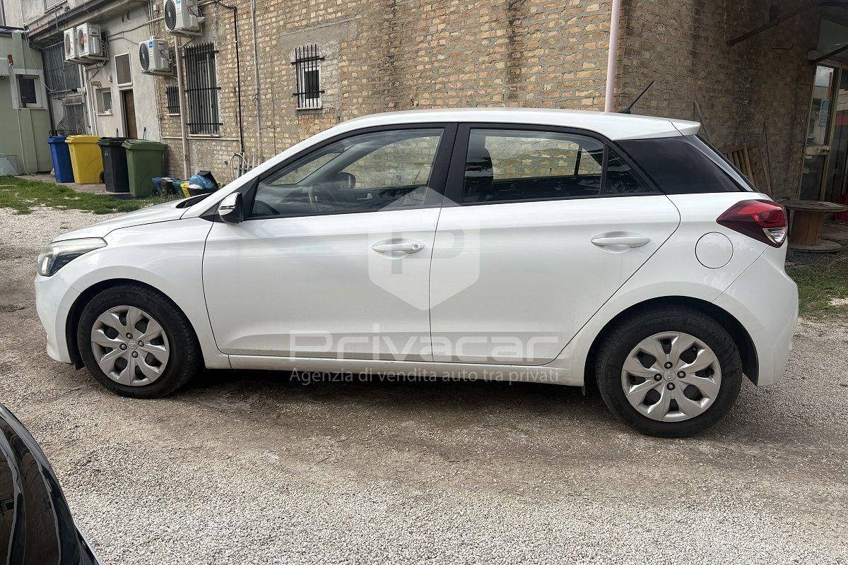 HYUNDAI i20 1.1 CRDi 12V 5 porte Comfort