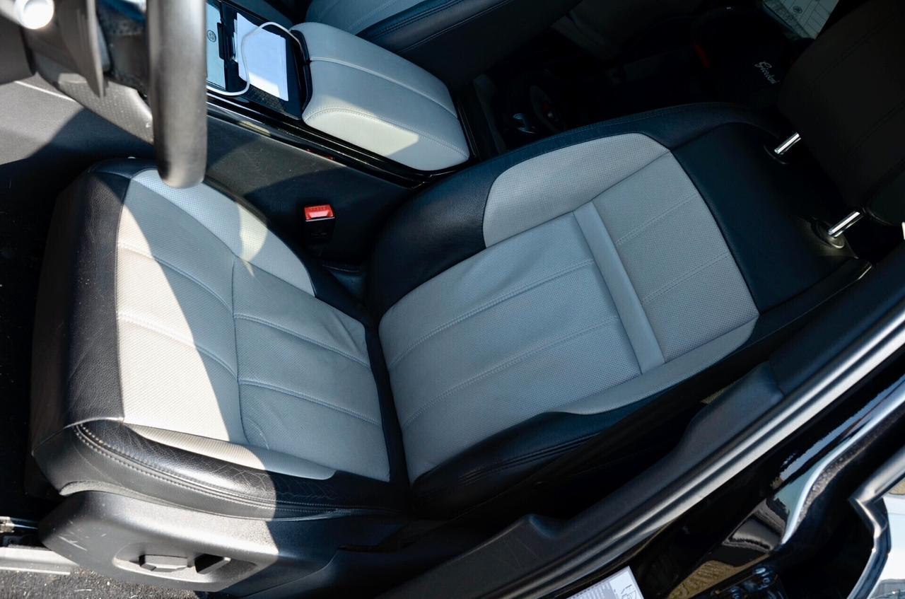 LAND ROVER RANGE ROVER EVOQUE 2.0d i4 MHEV R-DYNAMIC SE AWD 150cv AUT, UFF ITALIANA, SERVICE CON FATTURE, RETROCAMERA, APPLE ANDROID, 20", PERMUTE