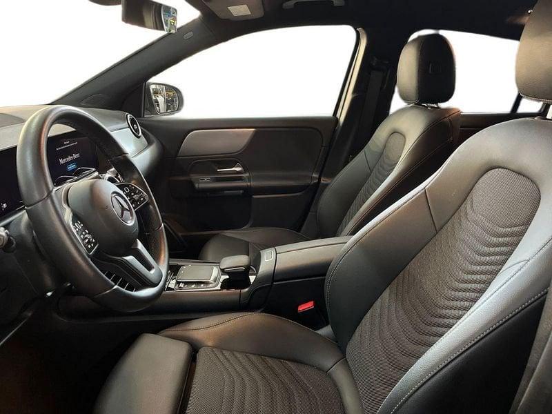 Mercedes-Benz GLA GLA-H247 2020 180 d Sport auto