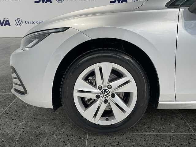 Volkswagen Golf 8ª serie 1.0eTSI 110CV DSG Life (MHEV) - IVA ESPOSTA/NEOPATENTATI