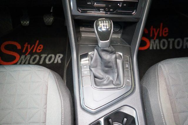 VOLKSWAGEN Tiguan 2.0 TDI 150 CV SCR DSG Life Pari al Nuovo