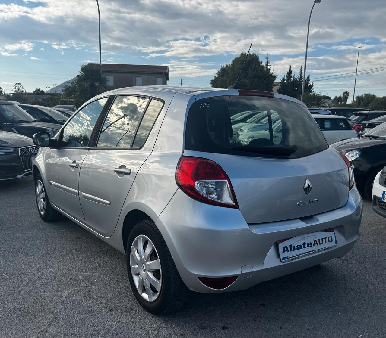 Renault Clio 1.2 16V 5 porte Luxe