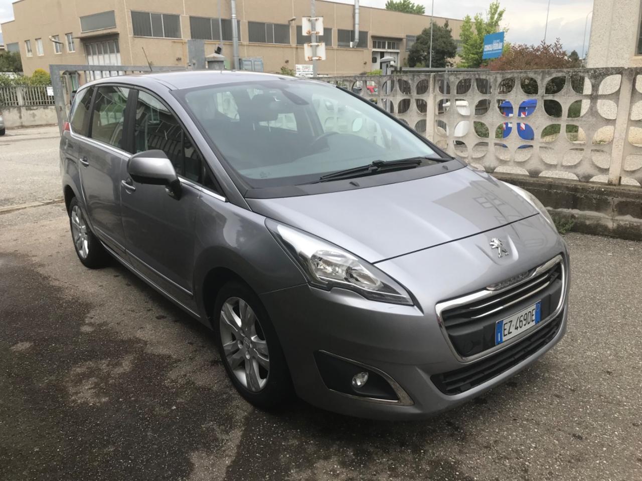 Peugeot 5008 BlueHDi 120 S&S Allure