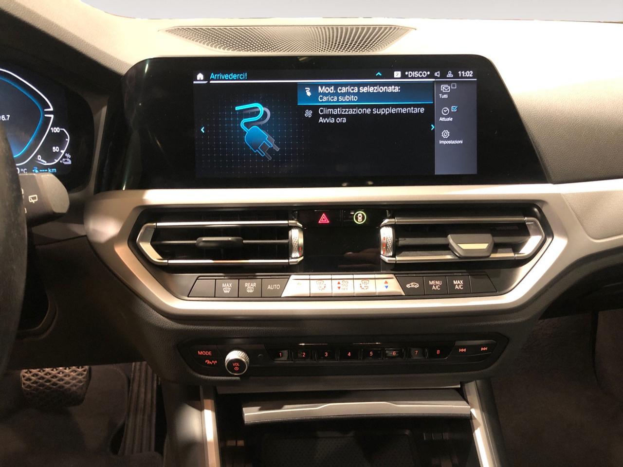 BMW 330e Touring Business Advantage auto