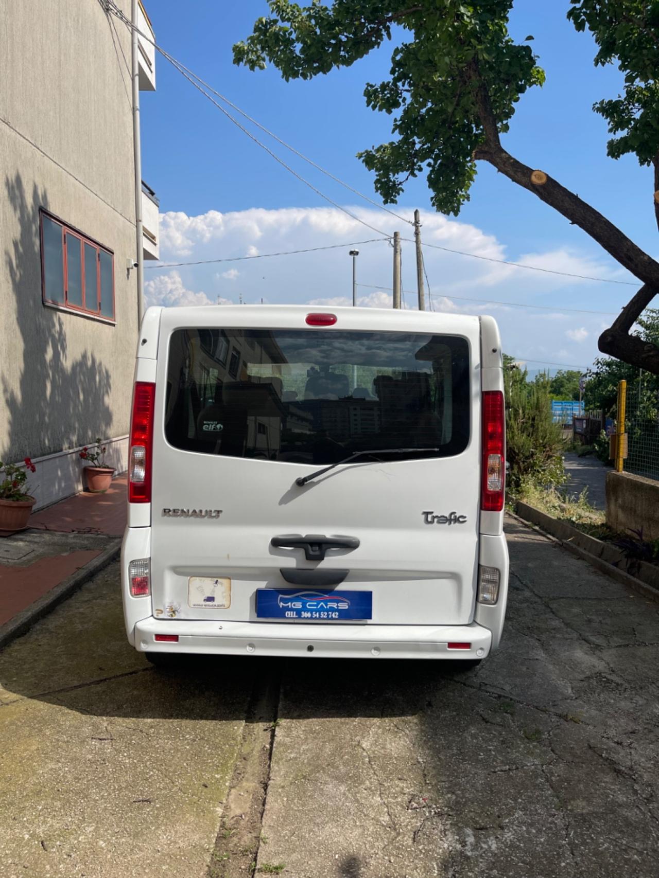 Renault Trafic T27 2.0 dCi/115 PC-TN Passenger Black Edition DPF