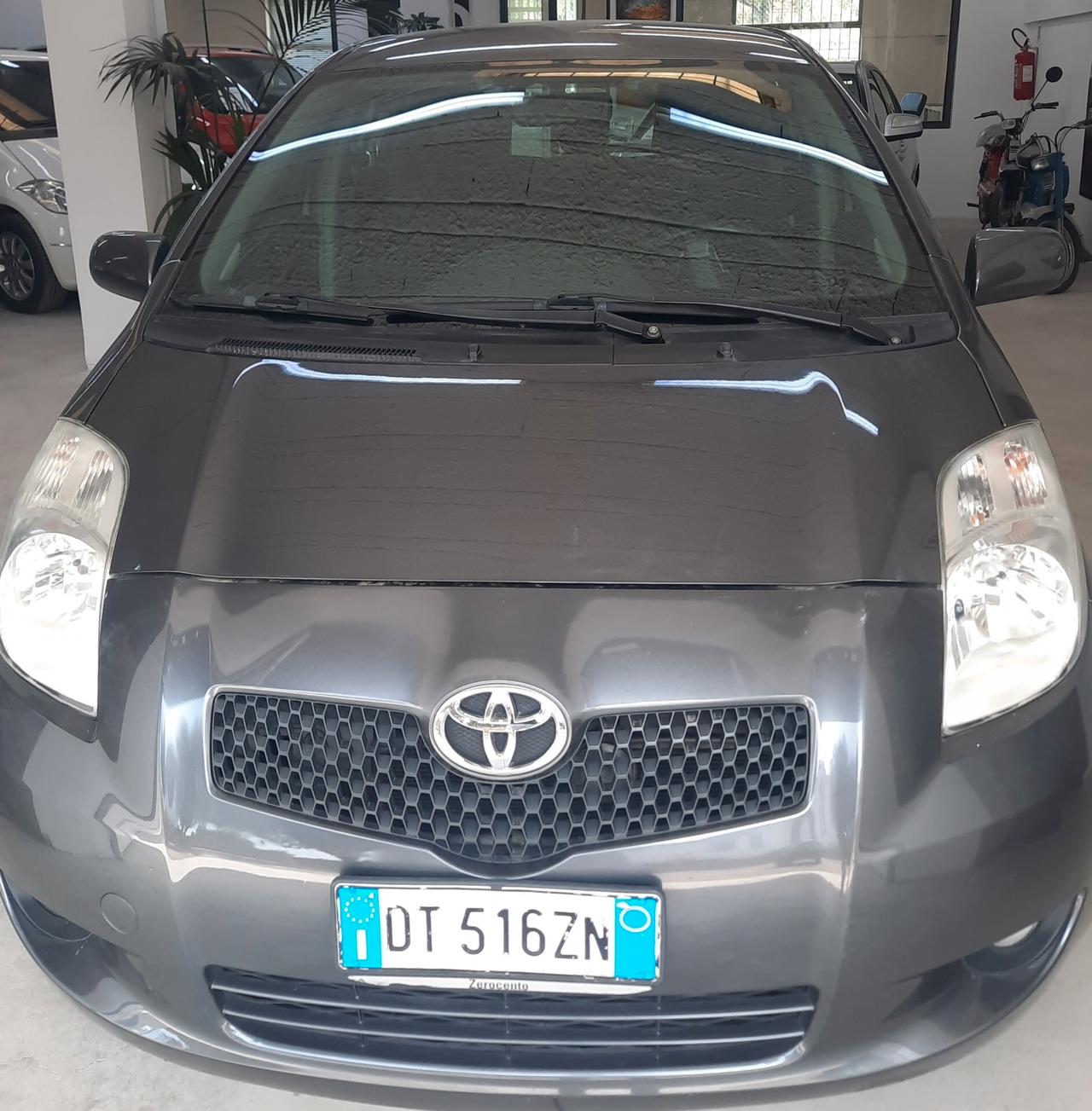 Toyota Yaris 1.3 5 porte Navi