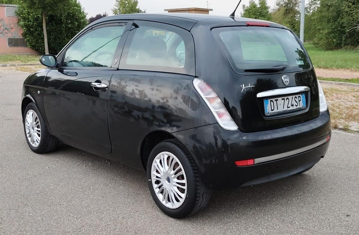 Lancia Ypsilon 1.2 Argento
