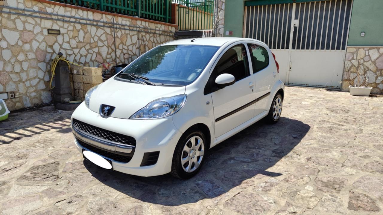 Peugeot 107 1.0 68CV 5p. Urban Move