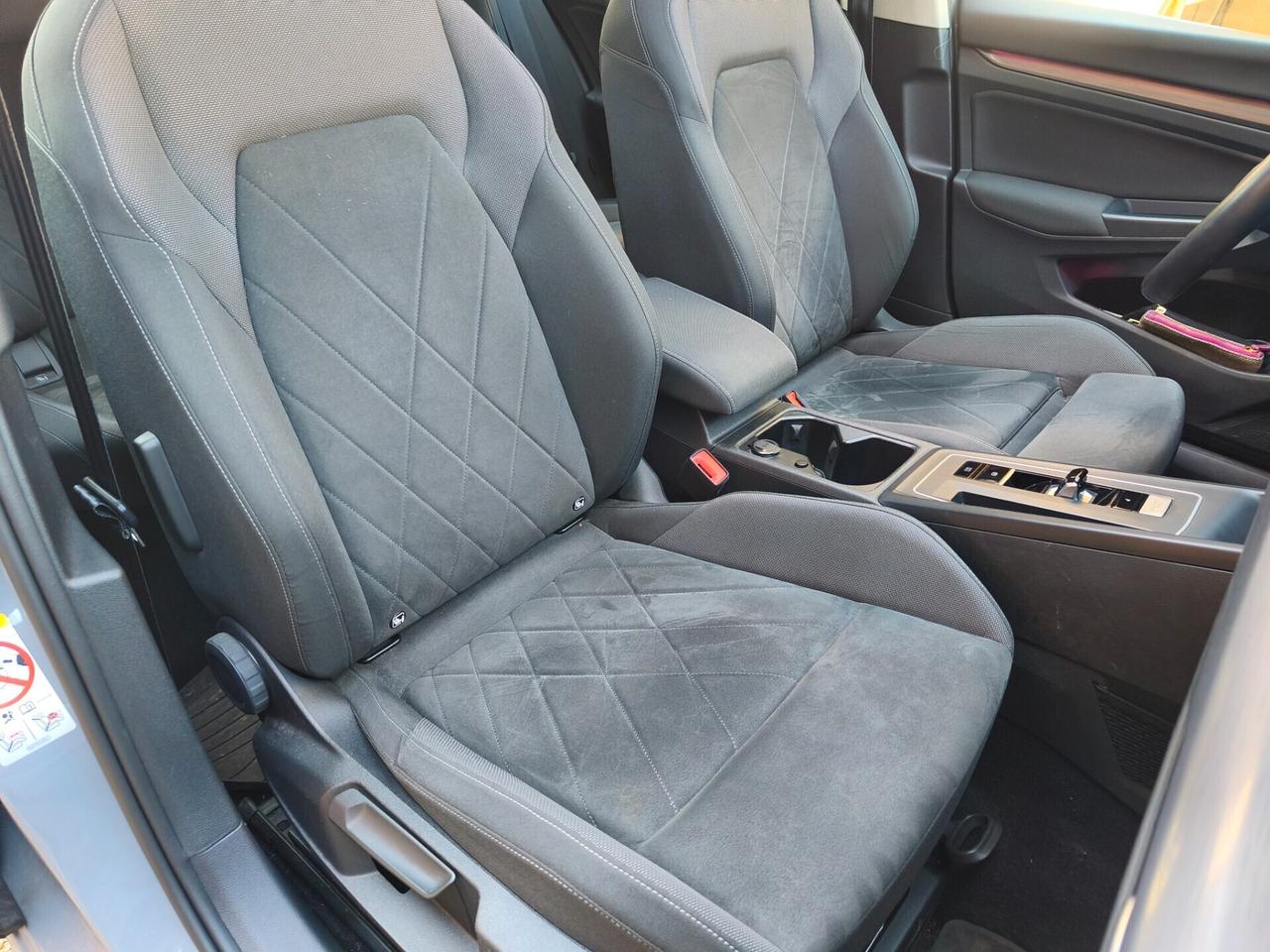 Volkswagen Golf 1.5 eTSI 150 CV EVO ACT DSG 1st Edition Style