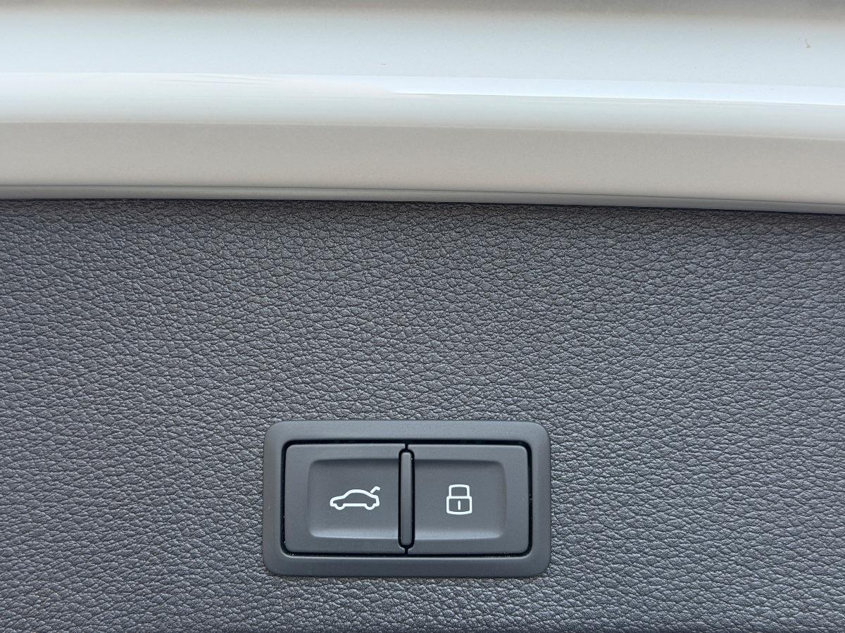 Audi Q2 35TDI S-line Edition Identity Black 150CV