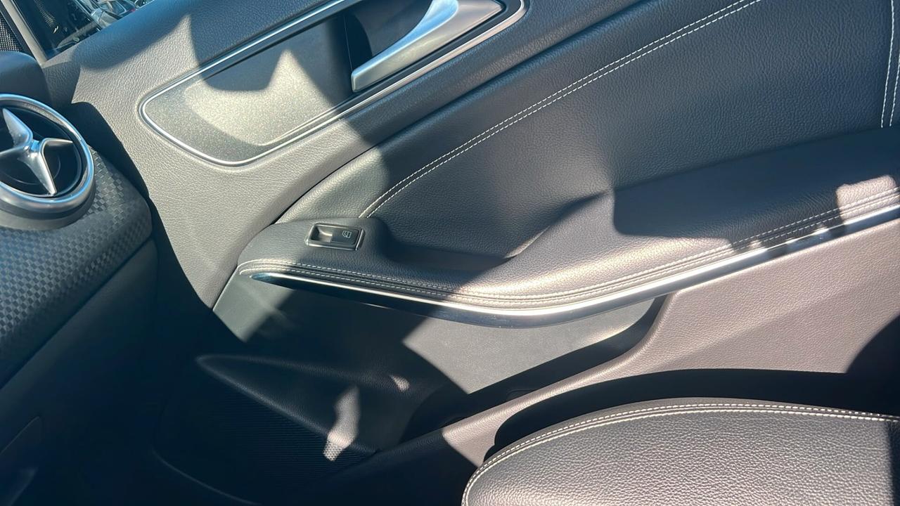 Mercedes-benz A 180 d Automatic Sport Neopatentati