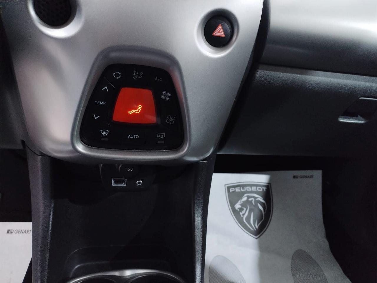 Toyota Aygo 1.0 VVT-i 69 CV 5 porte x-play