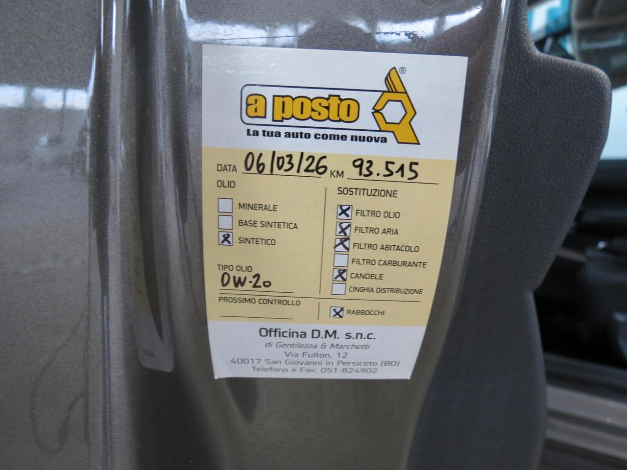 Volkswagen Polo 1.0 TGI 90 CV COMFORTLINE R-LINE