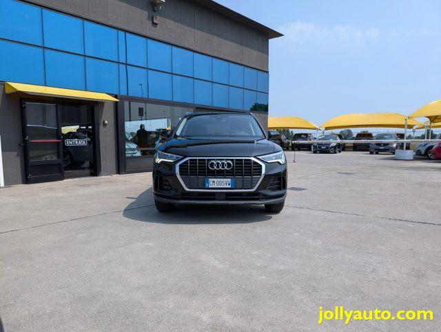 AUDI Q3 35 TDI S tronic Business
