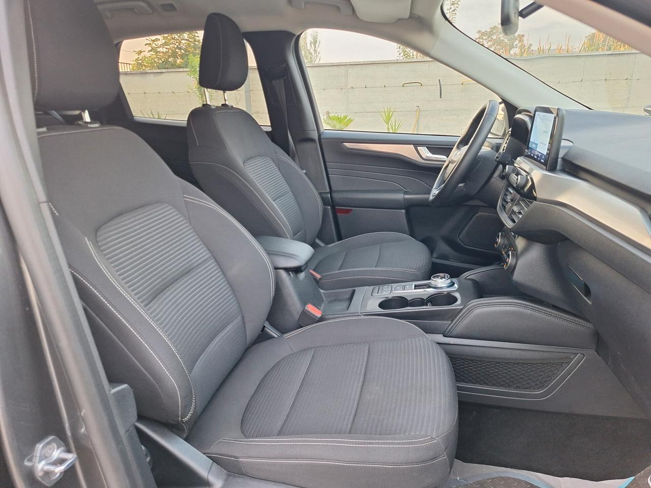 Ford Kuga TITANIUM 1.5 DIESEL 120cv AUTOMAT. NAV+RETROCAM. 2022