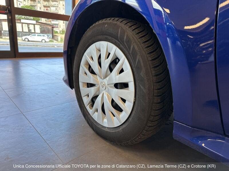 Toyota Yaris 1.0 5 porte Active