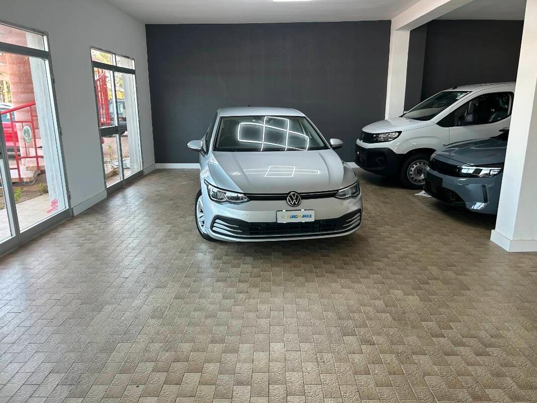 Volkswagen Golf 2.0 tdi Life 150cv dsg