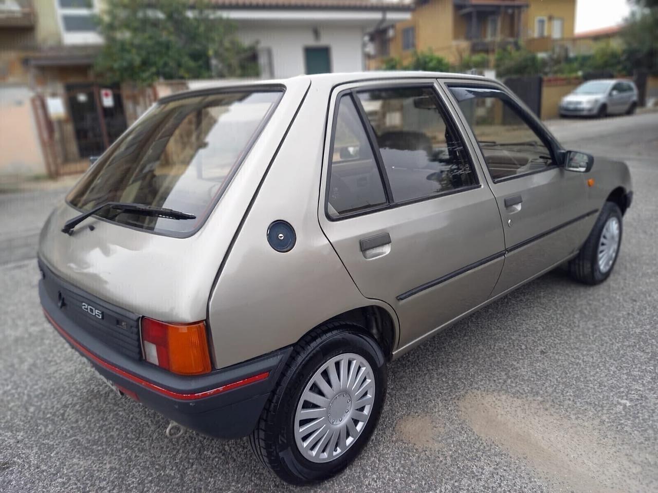 Peugeot 205 1.1 Benzina 54cv Youngtimer CONSERVATA