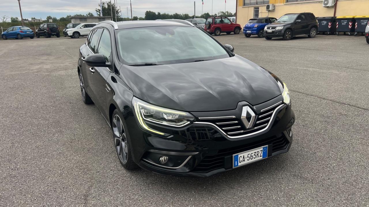 Renault Megane Mégane Sporter TCe 140 CV EDC FAP Duel2