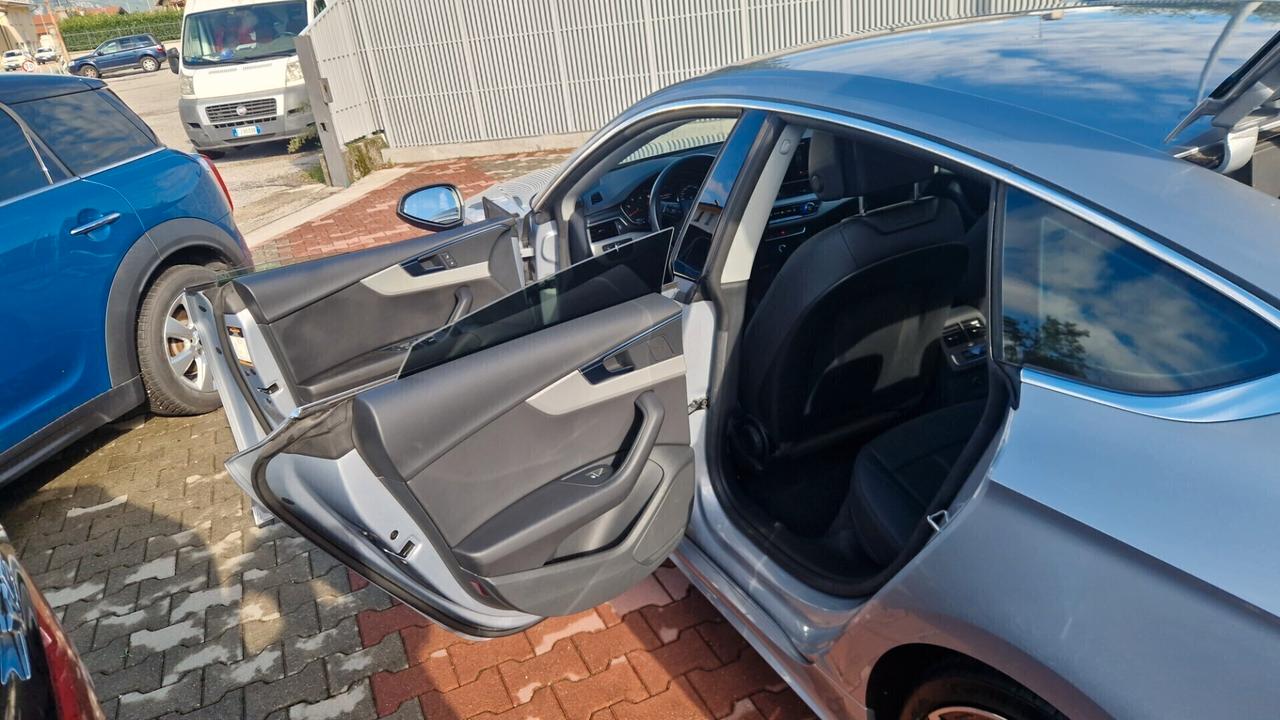 Audi A5 40 2.0 TDI 4x4 S tronic S-line edition