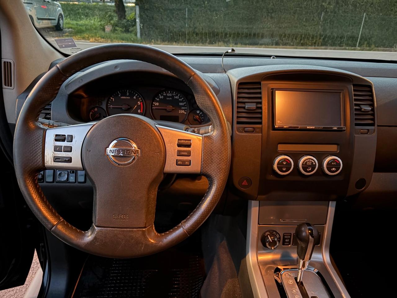 Nissan Navara 2.5 dCi 190CV 4 porte Double Cab XE
