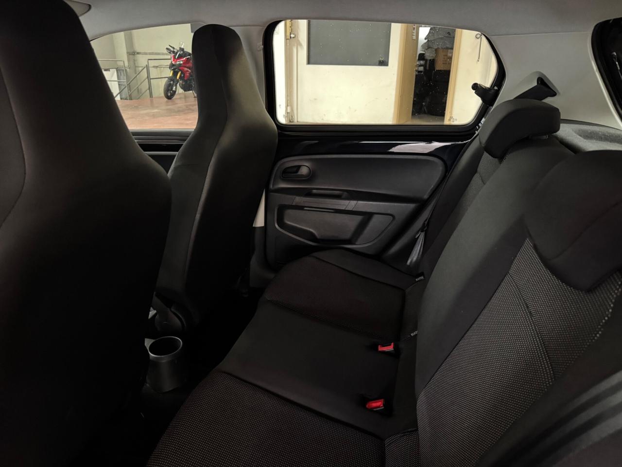 Volkswagen up 1.0 5p. eco benzina metano