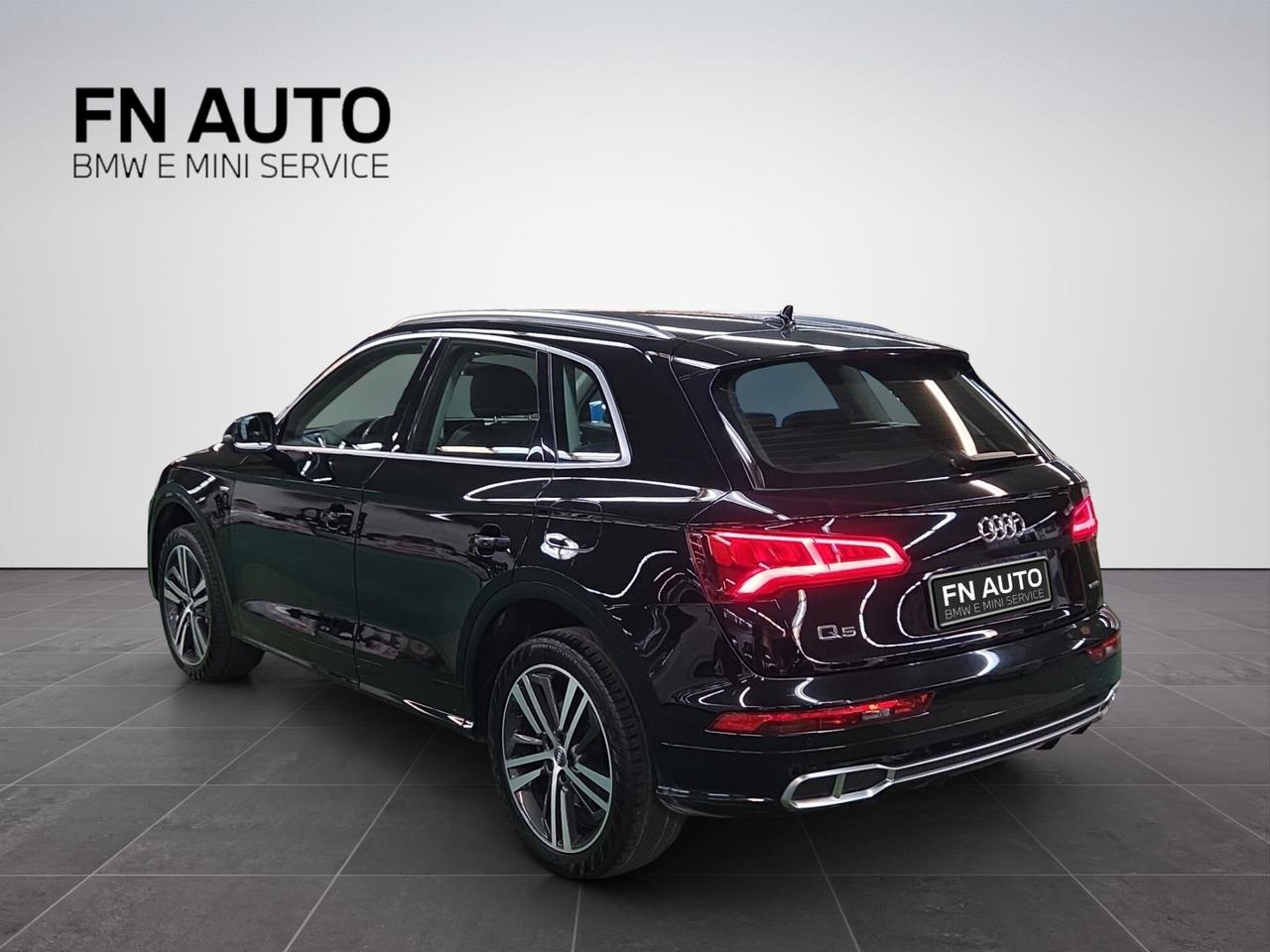 Audi Q5 55 TFSI e quattro S tronic line