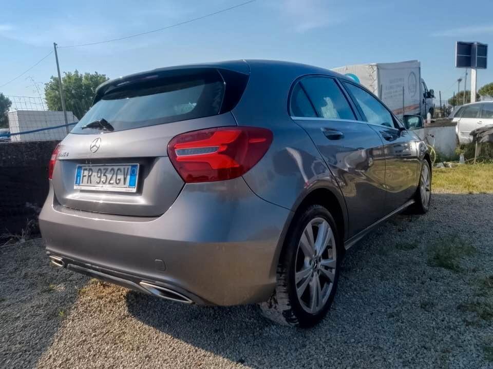 Mercedes-benz A 180 d Automatic Premium