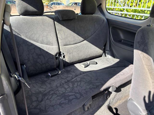 TOYOTA Yaris 1.0i 16V cat 3 porte Sol
