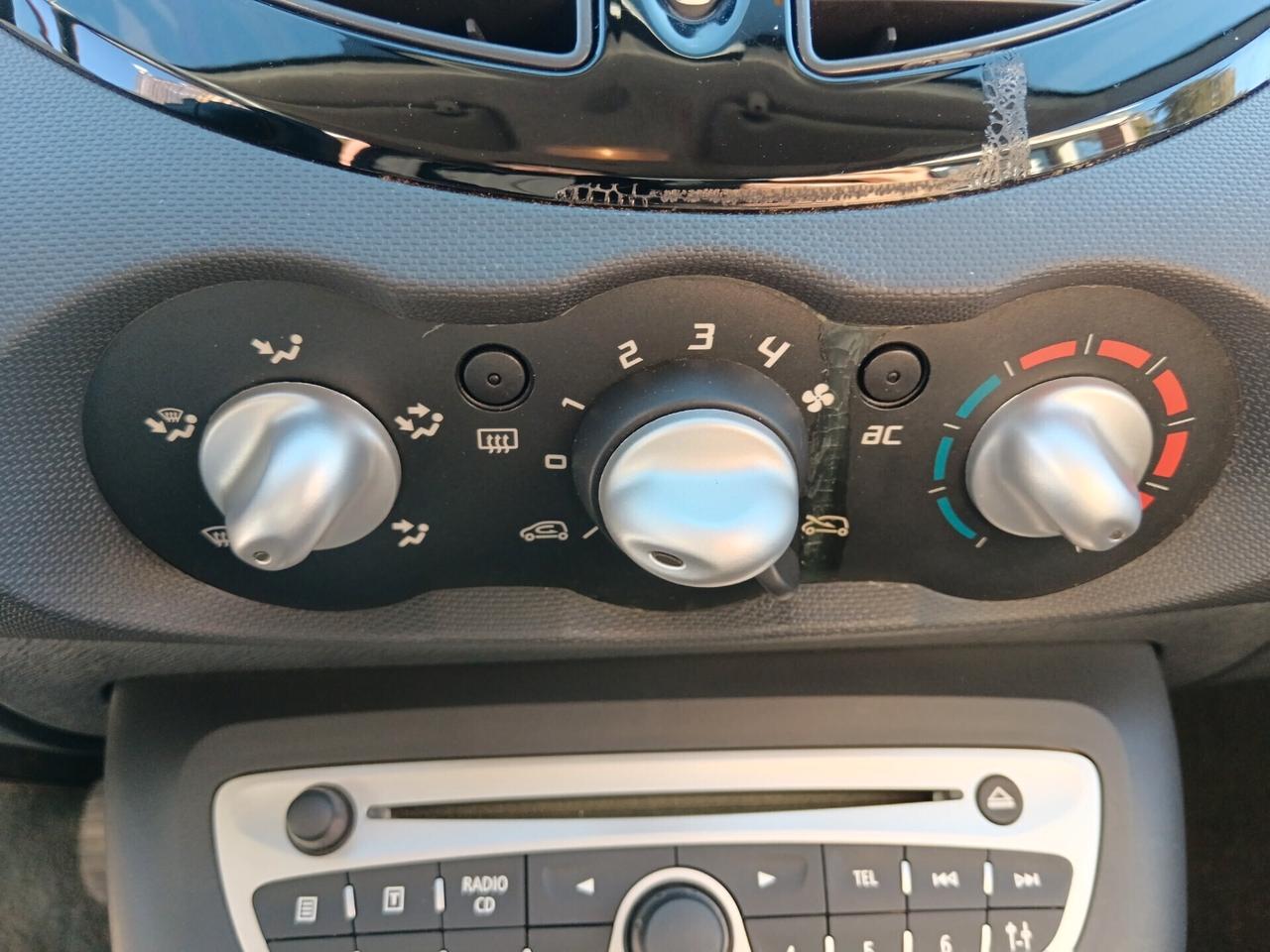 Renault Twingo 1.2 75CV LIVE NUOVISSIMA