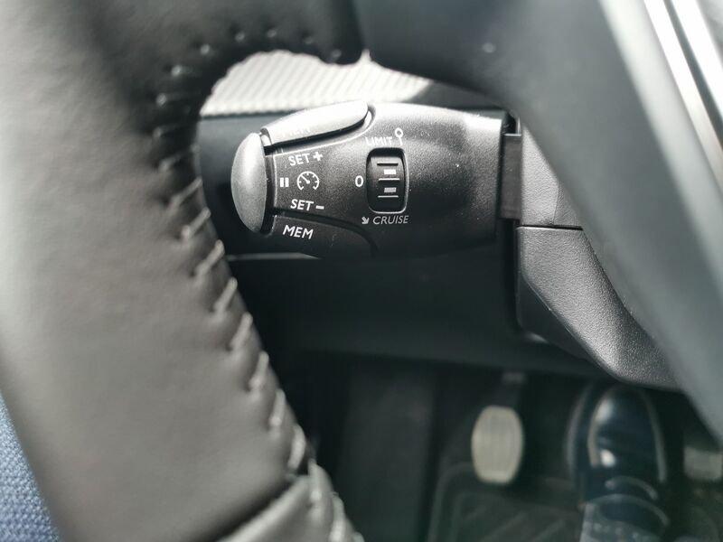 Peugeot 2008 PureTech 100 S&S Style