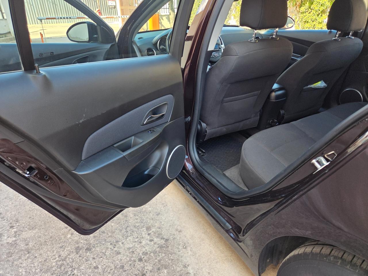 Chevrolet Cruze 1.8 5 porte LT GPL