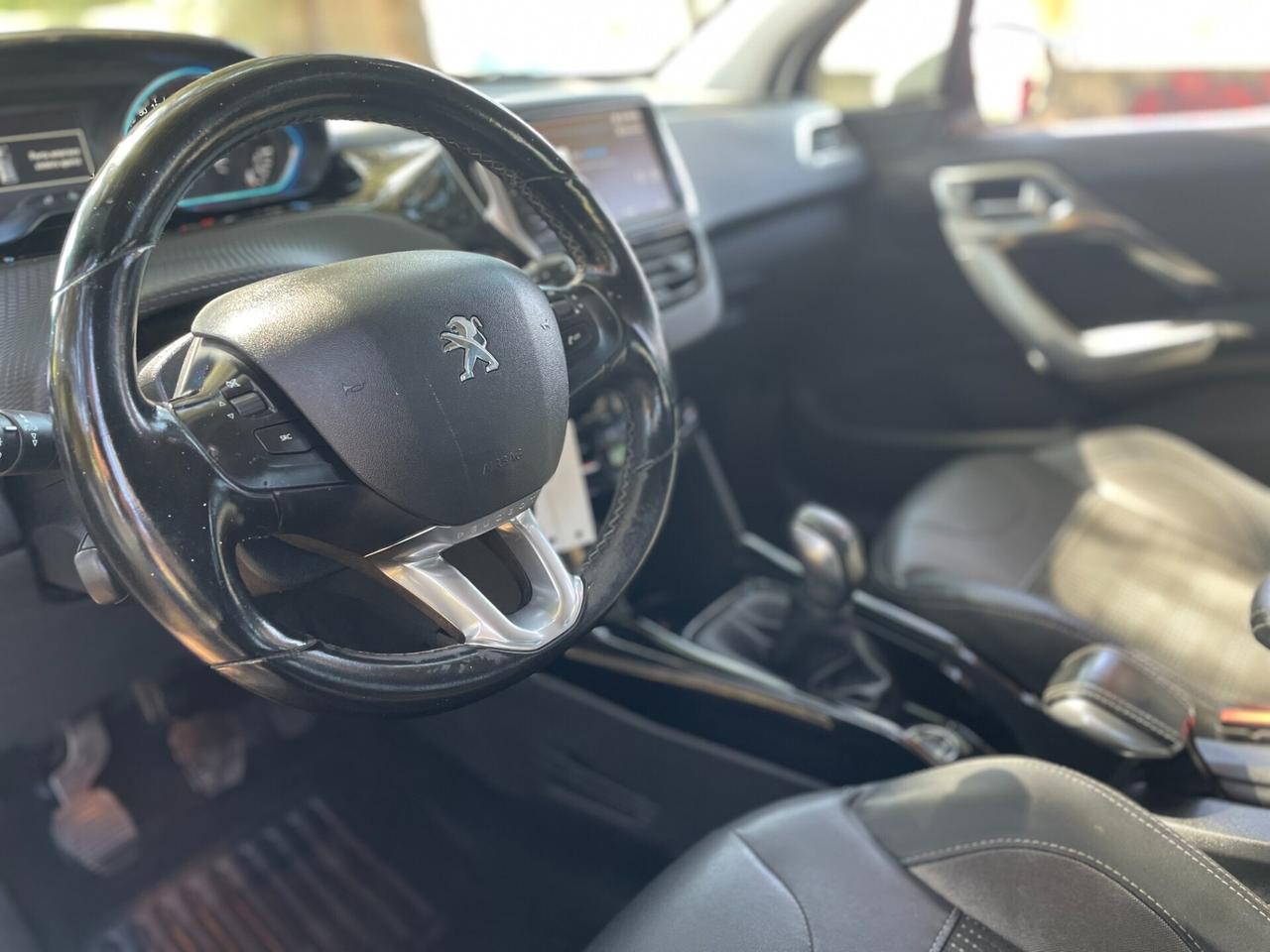 Peugeot 2008 BlueHDi 100 Allure