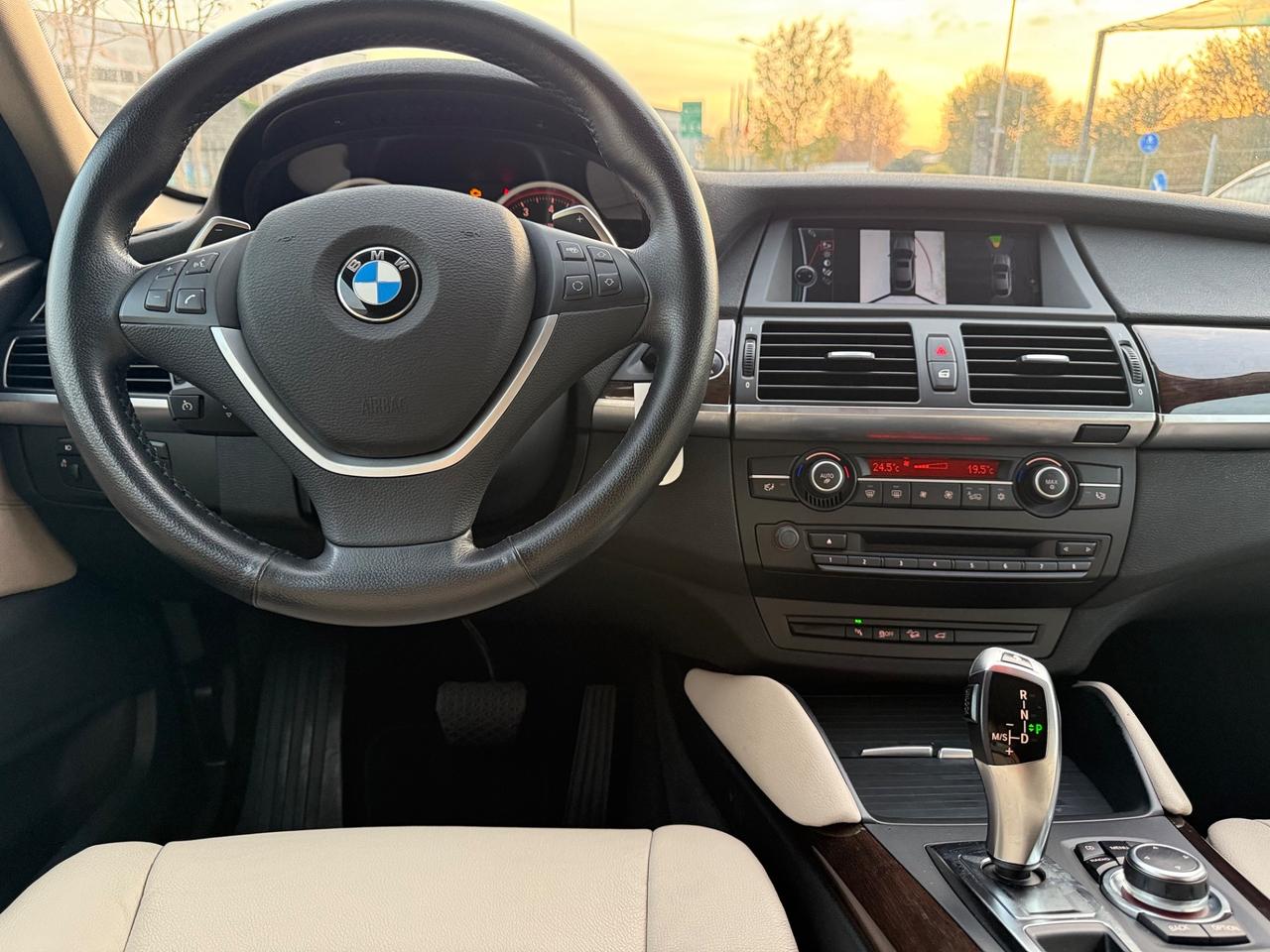 Bmw X6 xDrive35i Futura auto 8m Uniprop Top