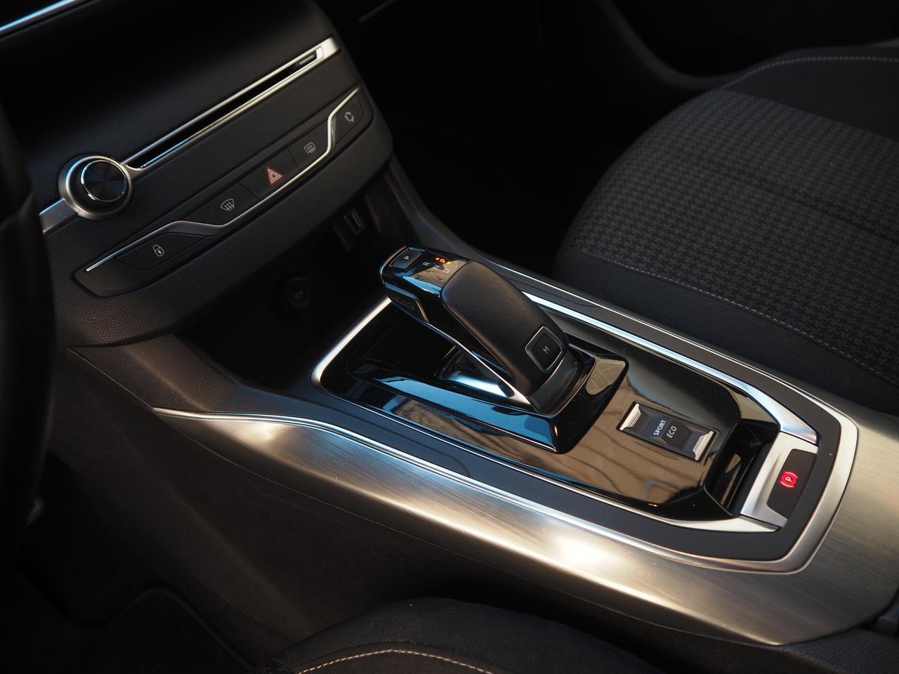 Peugeot 308 BlueHDi 130 S&S EAT8 Business
