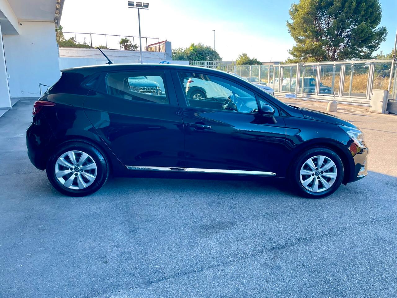 Renault Clio SCe 75cv Zen