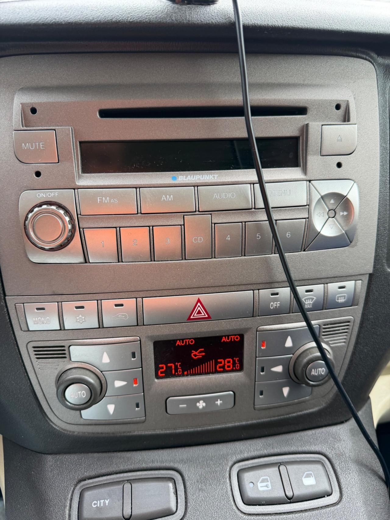 Lancia MUSA 1.4 16V Platino Plus