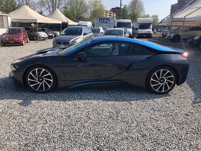 Bmw i8 BMW i8 1.5 IVA ESPOSTA