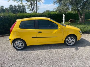 Fiat Punto 1.2i 16V cat 3 porte Sporting NEOPATENTATI