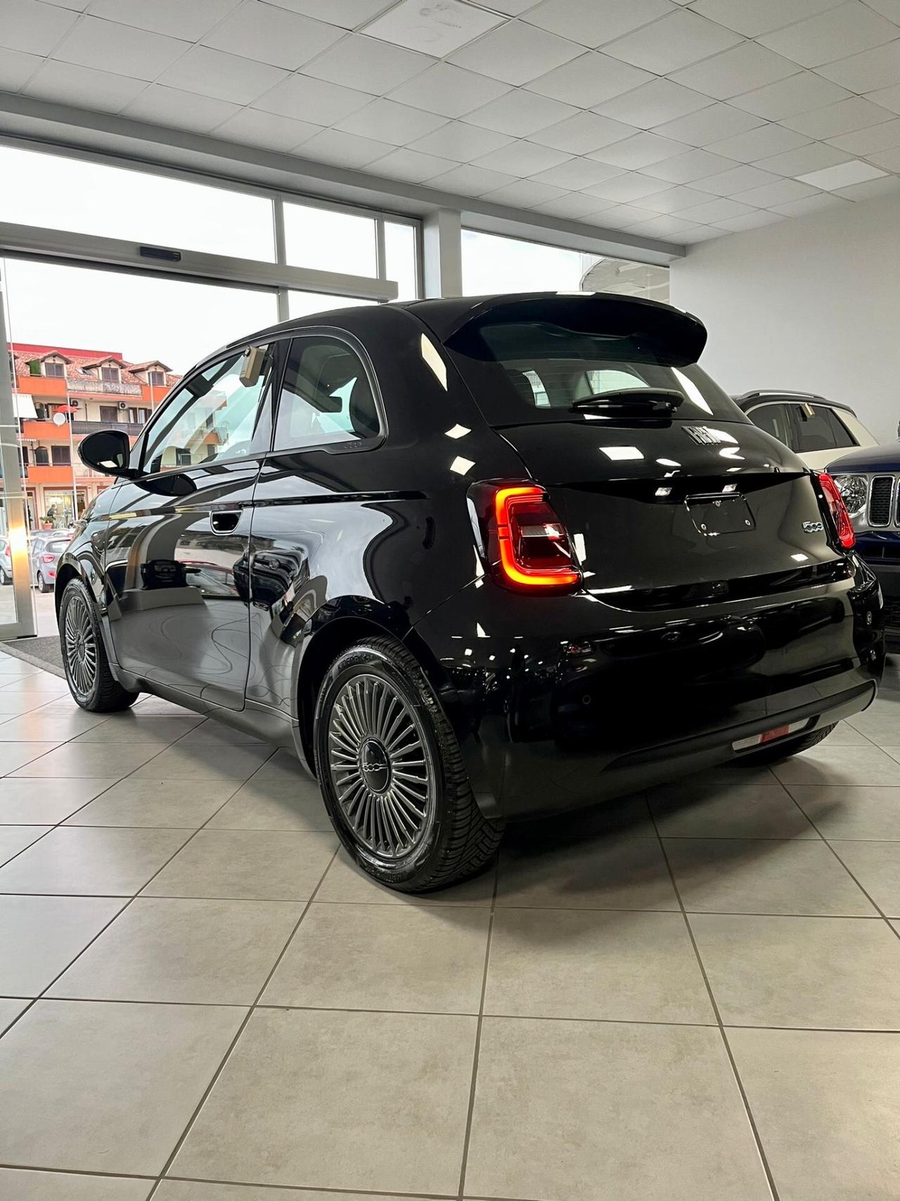 Fiat 500 ICON