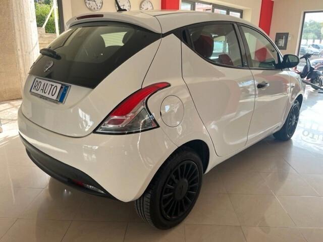 Lancia Ypsilon 1.2 69 CV 5 porte S&S Elefantino Blu