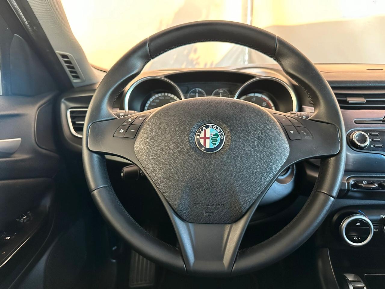 Alfa Romeo Giulietta Jtdm-2 Exclusive