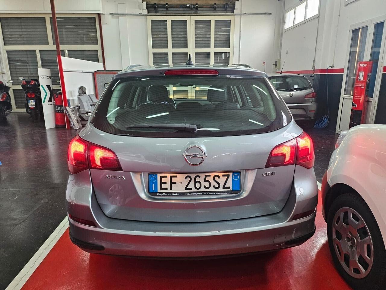 Opel Astra 1.7 CDTI 125CV Sports Tourer Cosmo