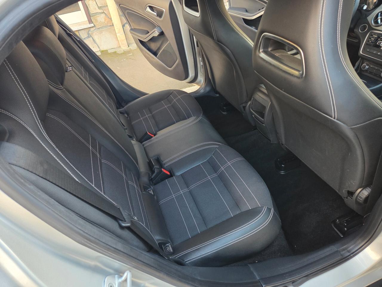 MERCEDES GLA 2.2 136 CV SOLI 100000 KM CERTIFICATI