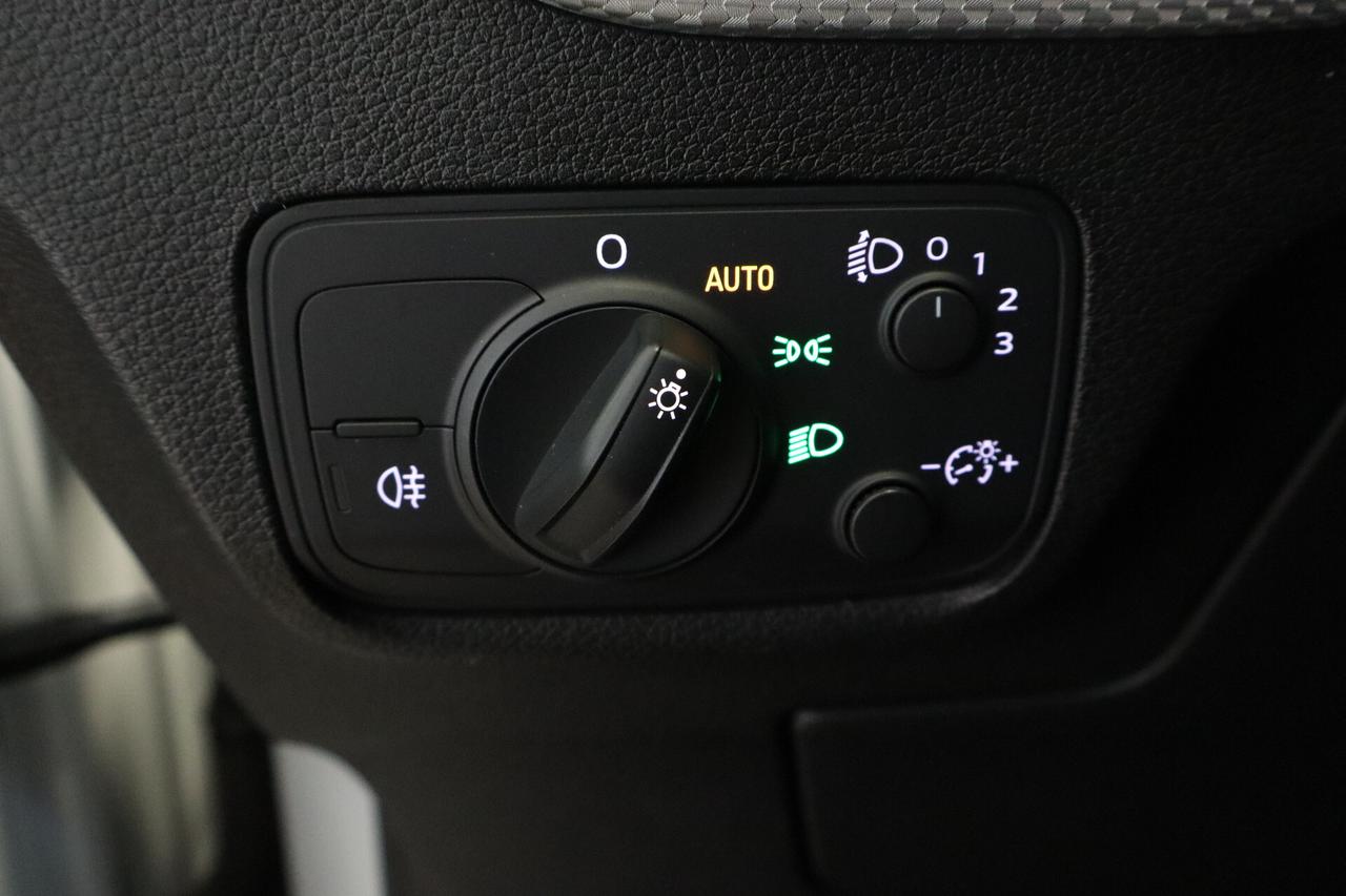 AUDI Q2 30 1.6 TDI 115 CV BUSINESS