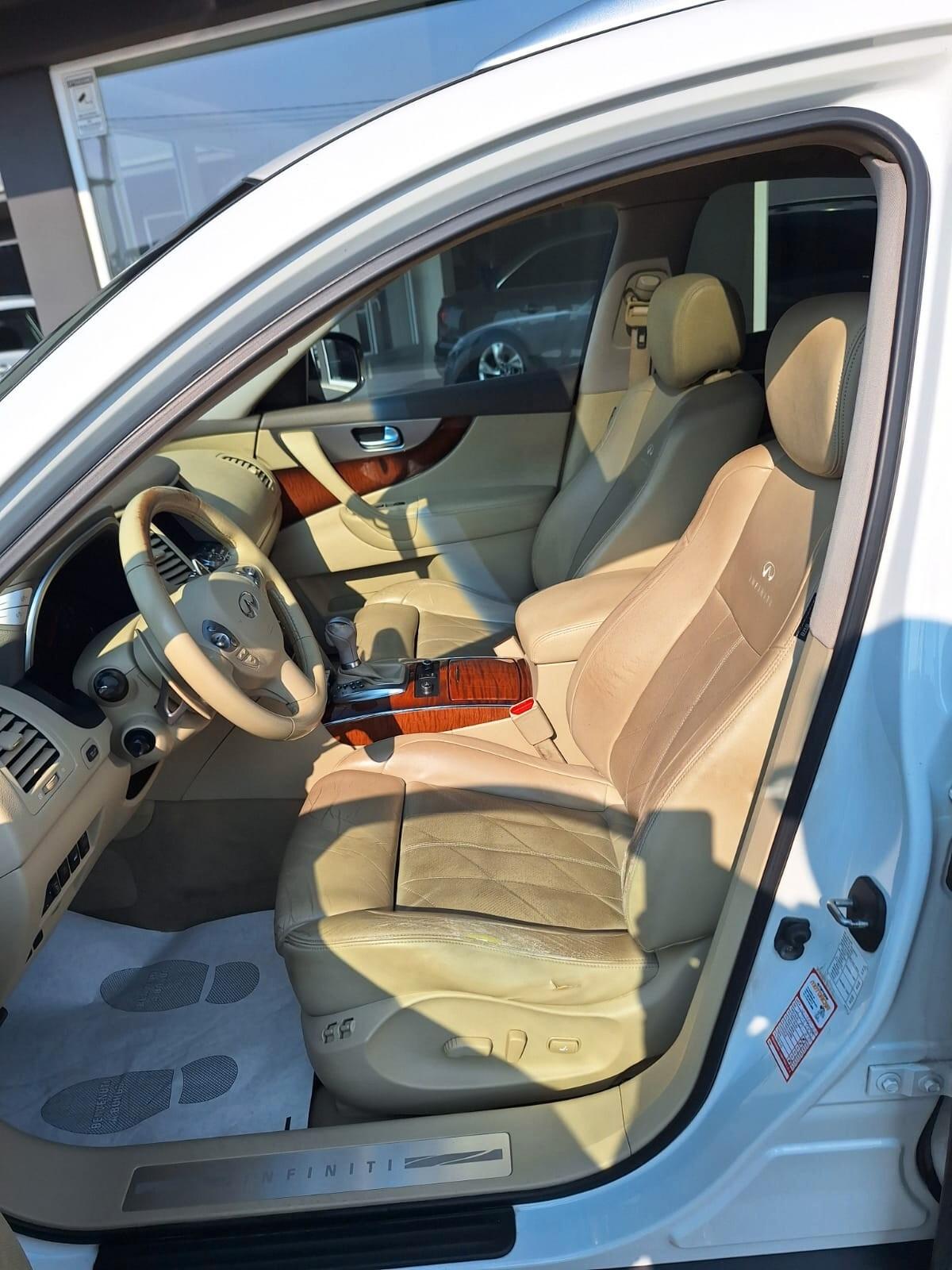 Infiniti FX FX30d S Premium