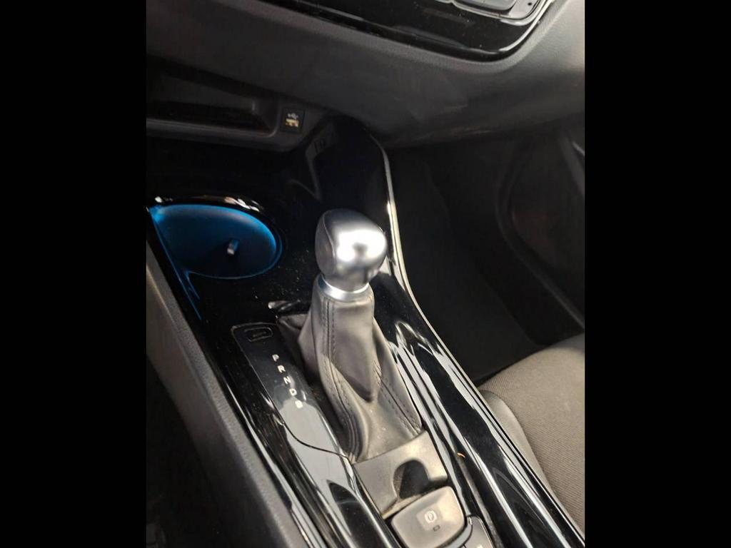 Toyota C-HR 1.8 Hybrid Trend E-CVT