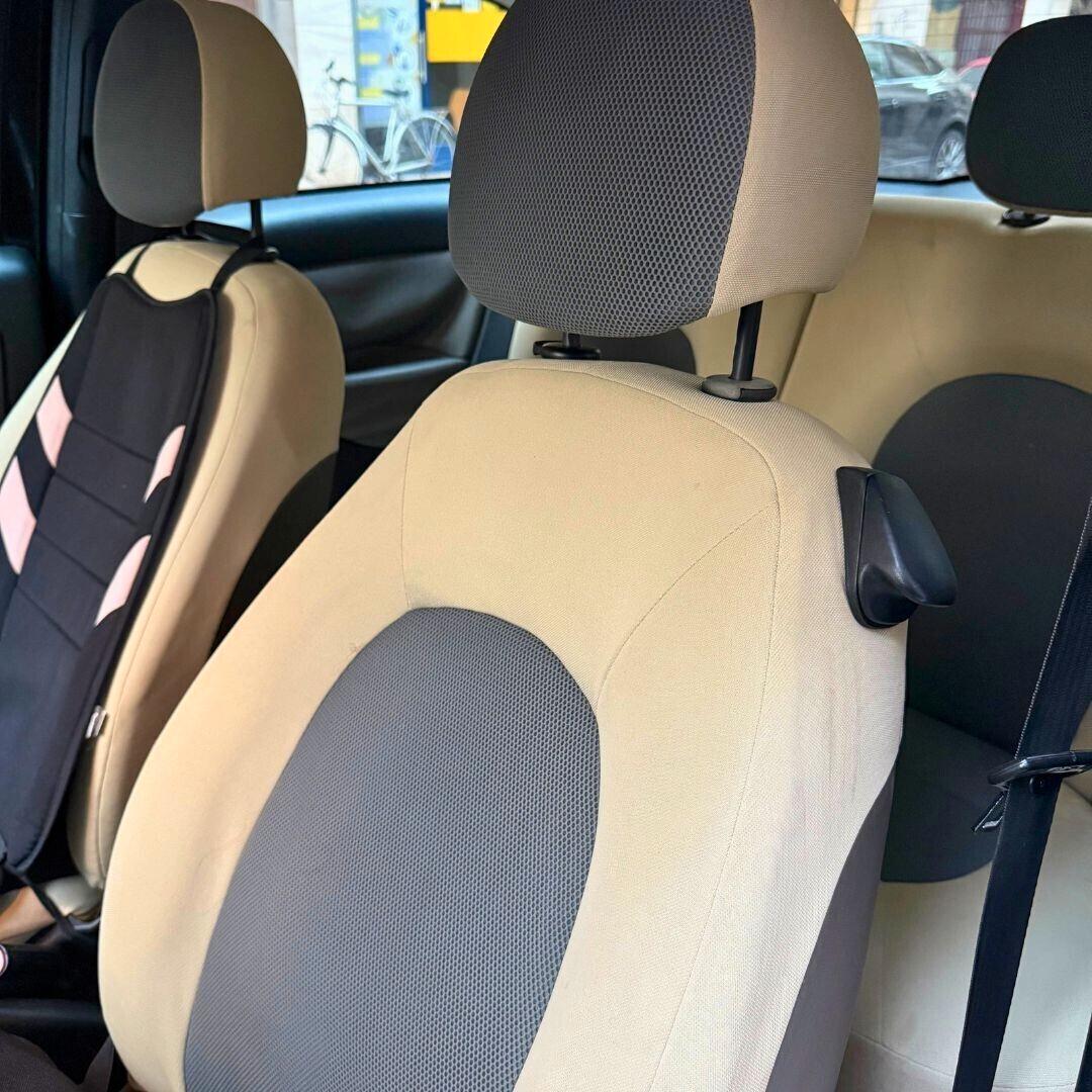 Lancia Ypsilon 1.2 Argento