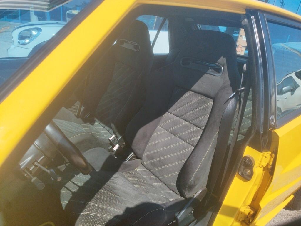 Lancia Delta 2.0i.e. turbo 16V cat HF integrale EVO2 Giallo Ginestra